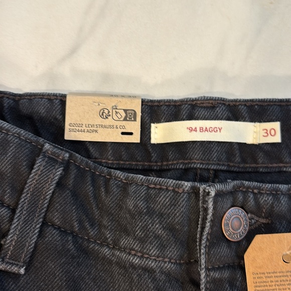 Levi's - Levi's Women's Mid-Rise 94's Baggy Straight Leg Ca Open Mind Cargo - Picture 3 of 7